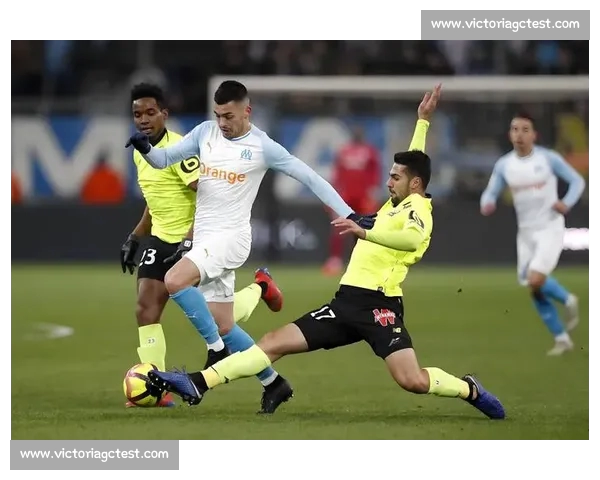 今晚足球精彩对决比分出炉各队表现引人关注分析战况走势 今晚足球精彩对决比分出炉各队表现引人关注分析战况走势